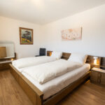 Schlafzimmer Wohnung Camartin Casa Panorama Breil Brigels